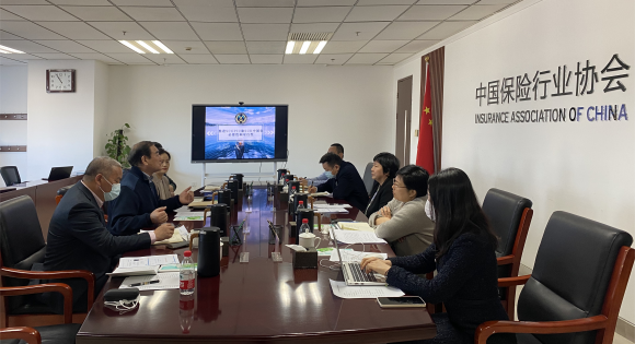 宋家慧理事长一行拜访中国保险行业协会