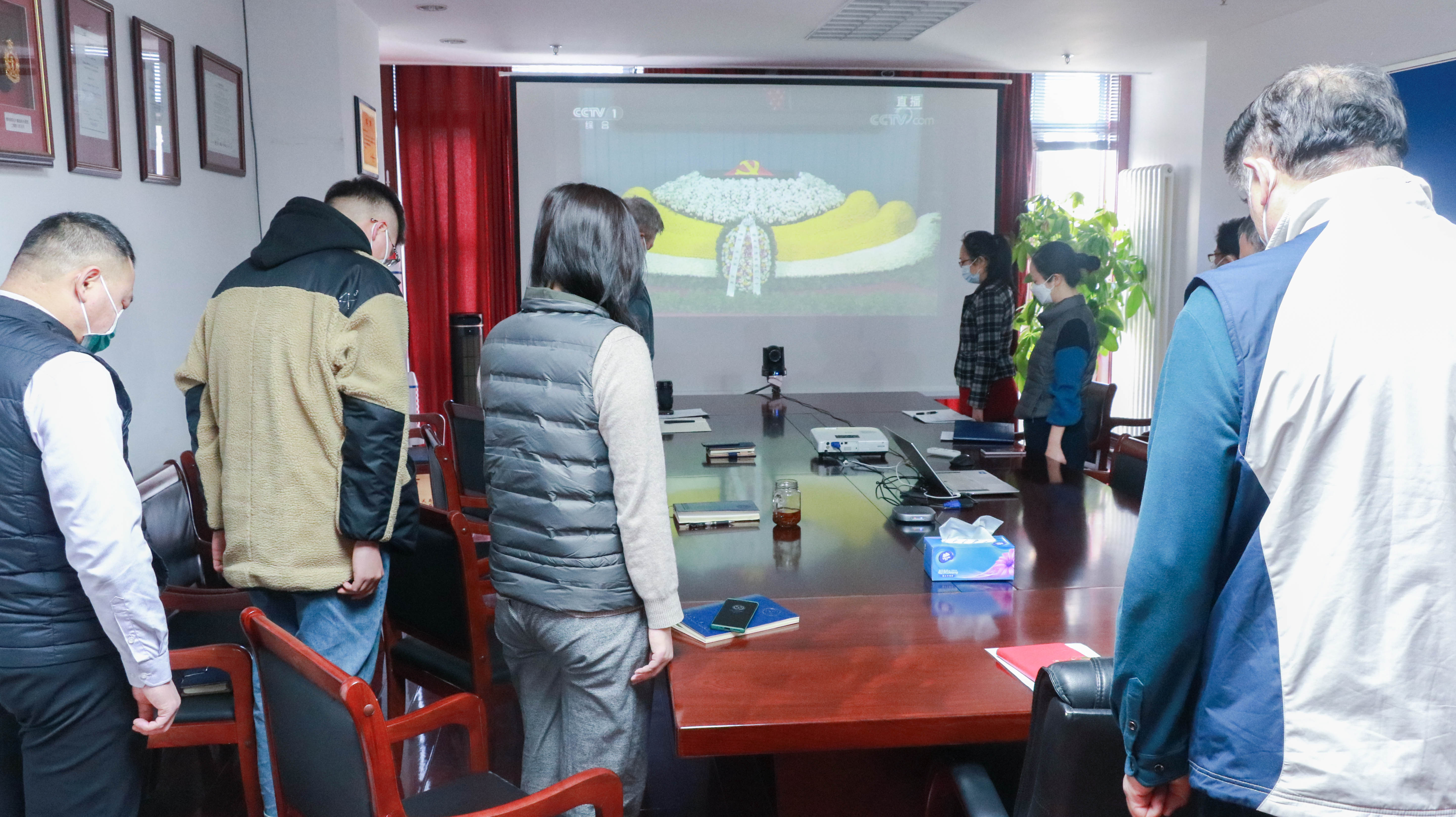 20221206 中国潜水打捞行业协会党支部组织观看江泽民追悼会直播  002.jpg